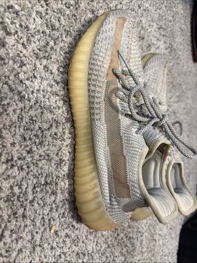 Yeezy Boost 350 V2